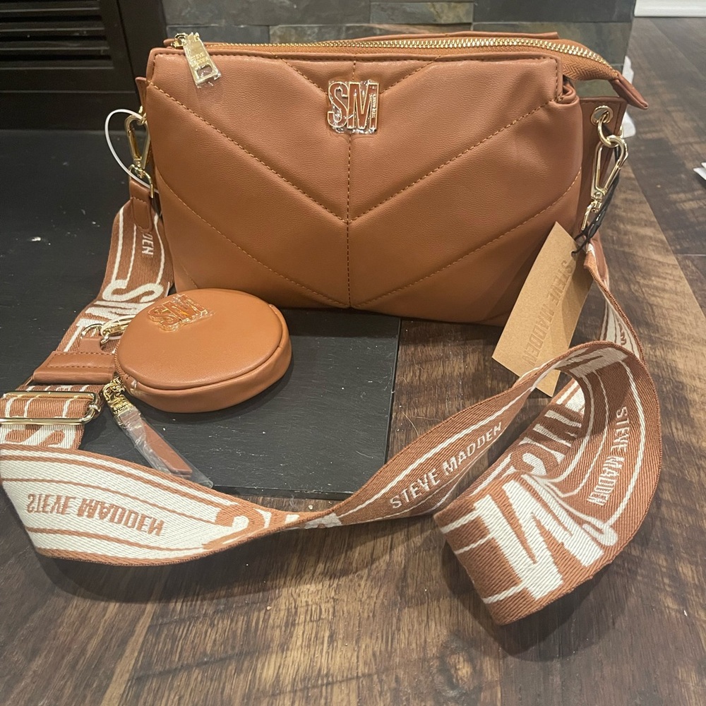 Steve Madden Tan Crossbody Bag with Structured Design and Gold Accents